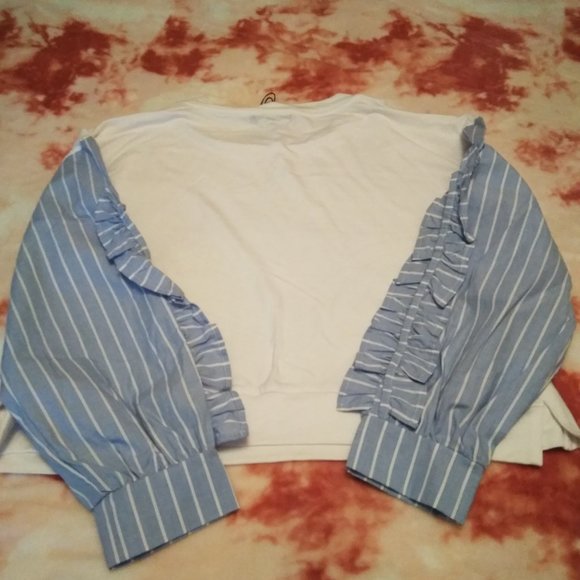 Romeo & Juliet Couture Crop Top - Picture 1 of 12